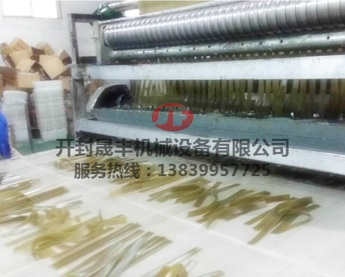 四川蔬菜粉絲粉皮機生產(chǎn)線(xiàn)